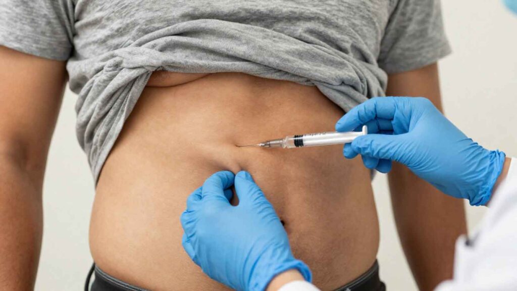 Doctor injecting medication for metabolic weight management.